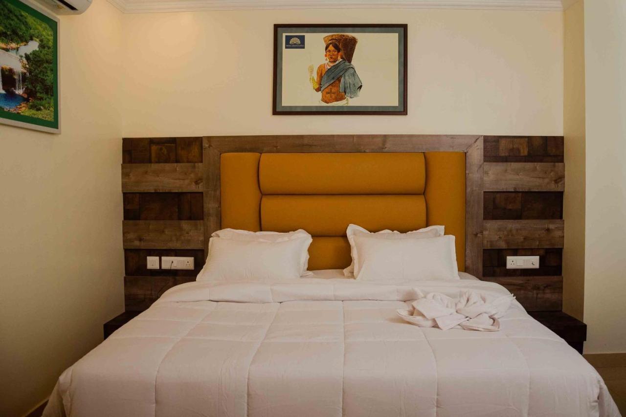 Hotel Grand Lotus Dimāpur Exteriér fotografie